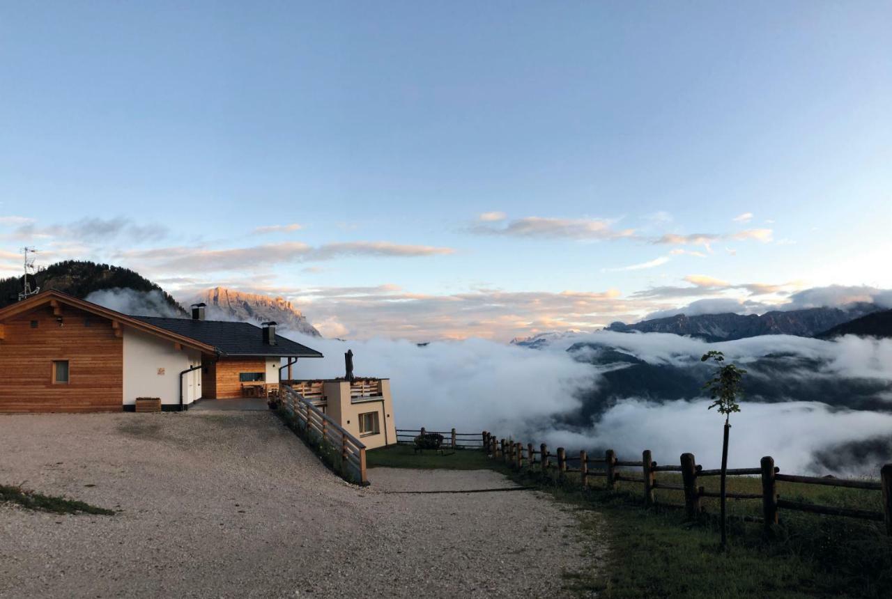 Apartamento Alpinus Agriturism San Martino in Badia Exterior foto